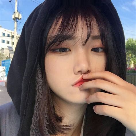 Check out this cute Korean.